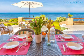 Villa seashore of the Marina of Sorso, 3 rooms, veranda on the sea, garden Sorso